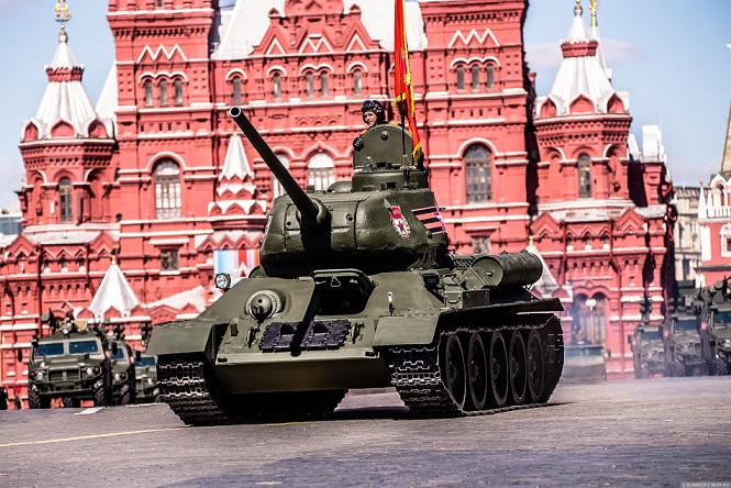 Парад Победы на Красной площади 24 июня пройдет по образцу 1943 года!